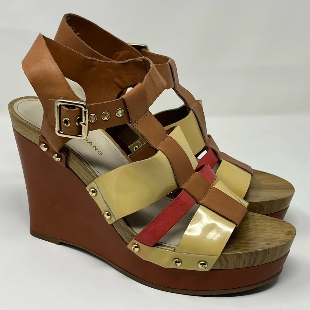 Woman’s Arturo Chiang Brown Patent Leather Wedges Sz 10 / Euro 40‎